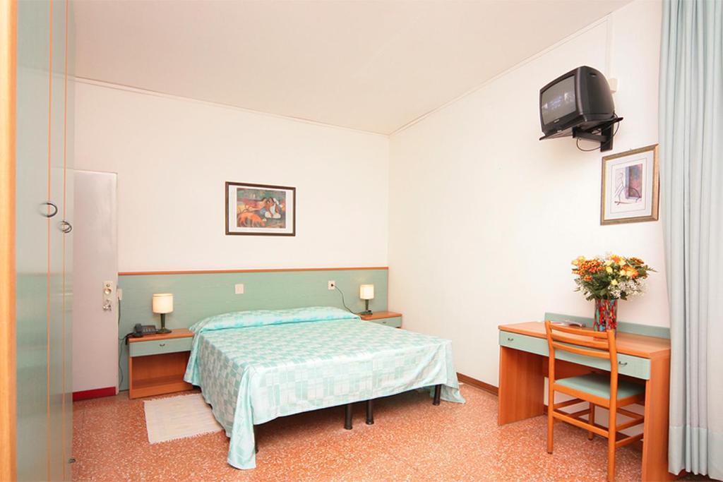 Hotel Janeiro Frontemare Lido di Jesolo Quarto foto